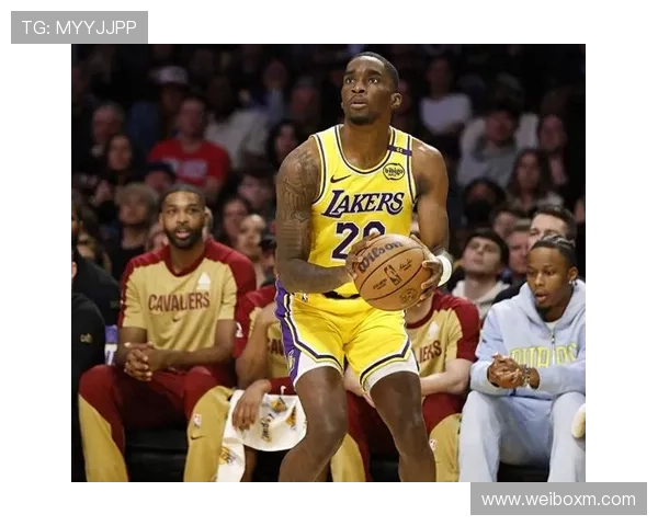 詹东里轰59分湖人惜败掘金